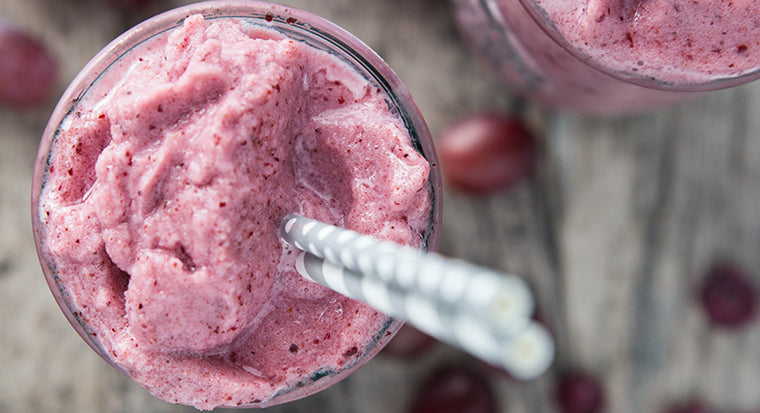 https://www.blendtec.com/cdn/shop/articles/blueberry-grape-smoothie-760x413_4fc83131-dc97-4a34-bdaf-0ea14123f97f_760x.jpg?v=1539789200